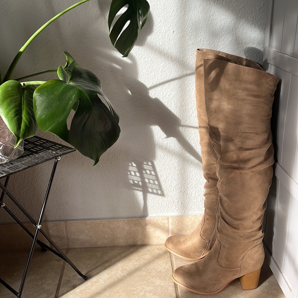 Over the Knee Boots comfy heel Size 8 1/2 for Women